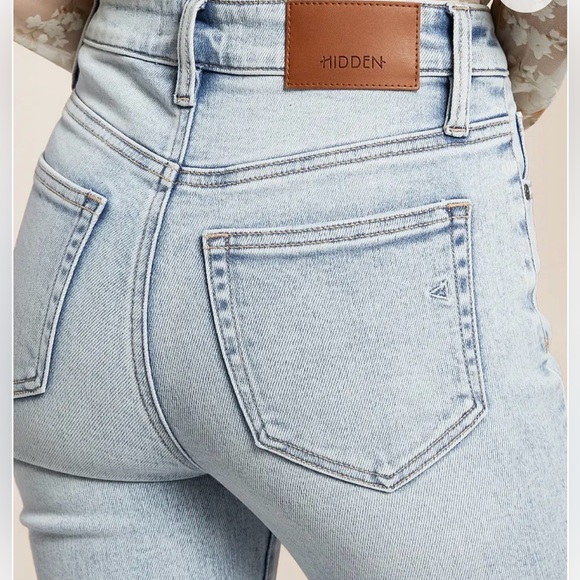 Hidden Happi High Rise Flare Trouser Jean - Picture 11 of 11